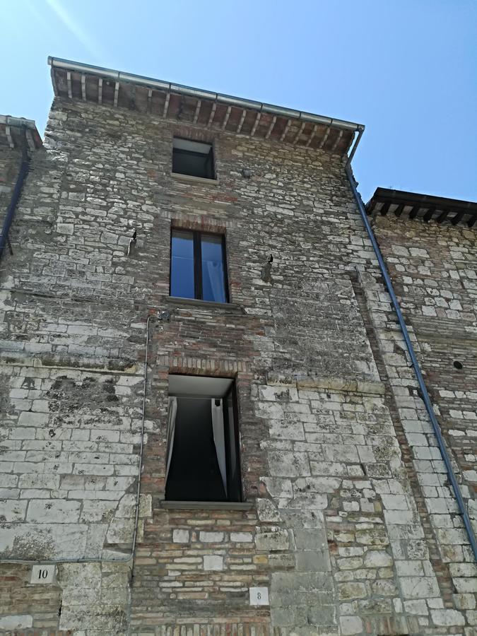 Civico 10 Hotell Gubbio Exteriör bild